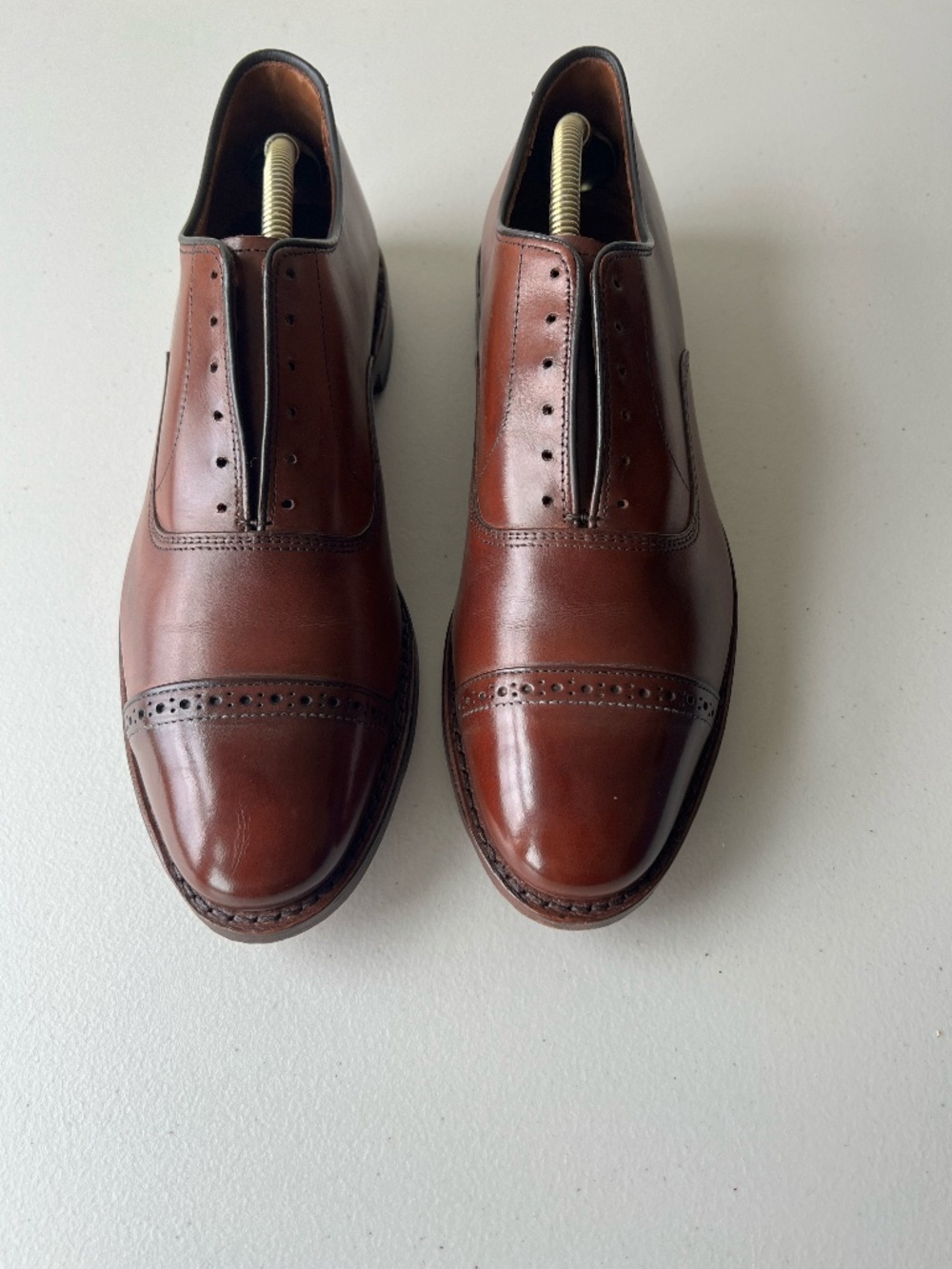 Allen Edmonds Fifth Avenue Cap-Toe Oxfords  Dark Chili  Men's 10 E